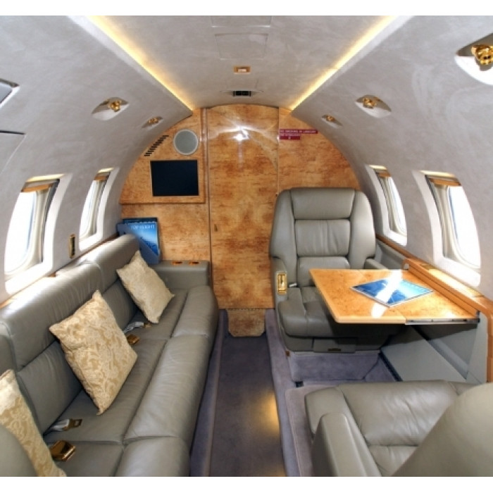 Аренда Beechcraft Hawker 1000 в Казахстане цены, взять в аренду